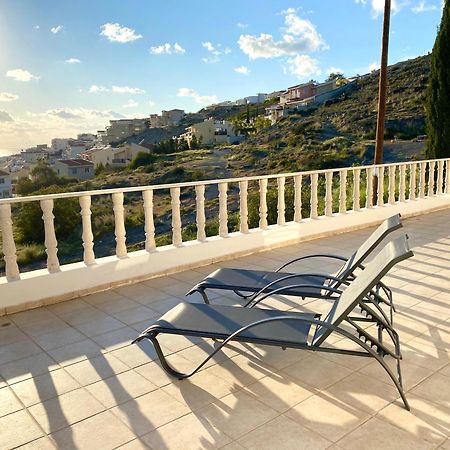 Acropolis Villa 8 Klorakas Luaran gambar