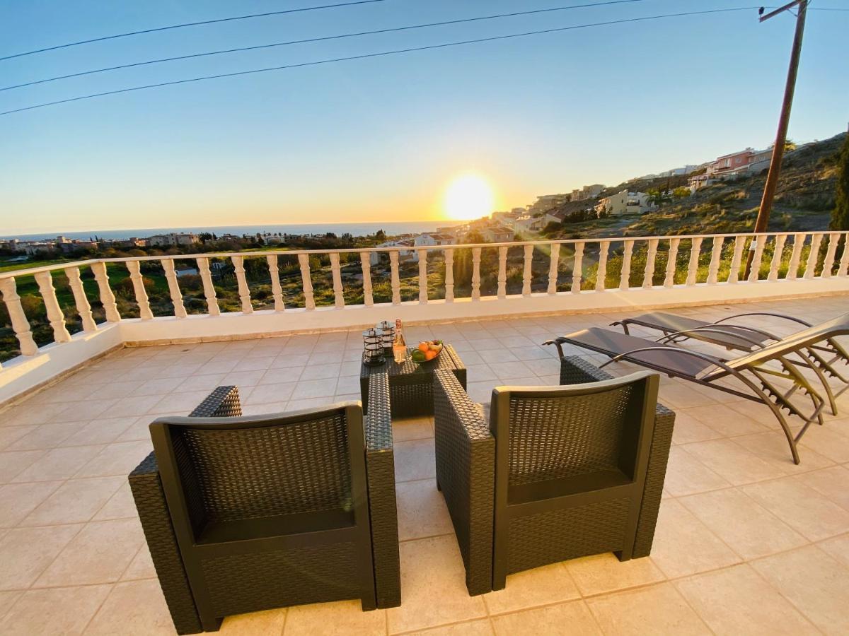 Acropolis Villa 8 Klorakas Luaran gambar