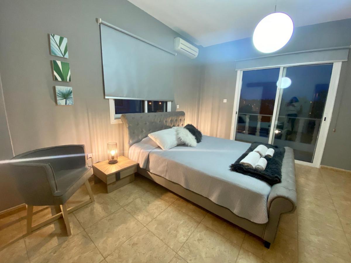 Acropolis Villa 8 Klorakas Luaran gambar