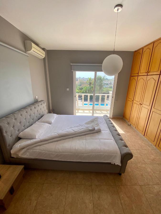Acropolis Villa 8 Klorakas Luaran gambar